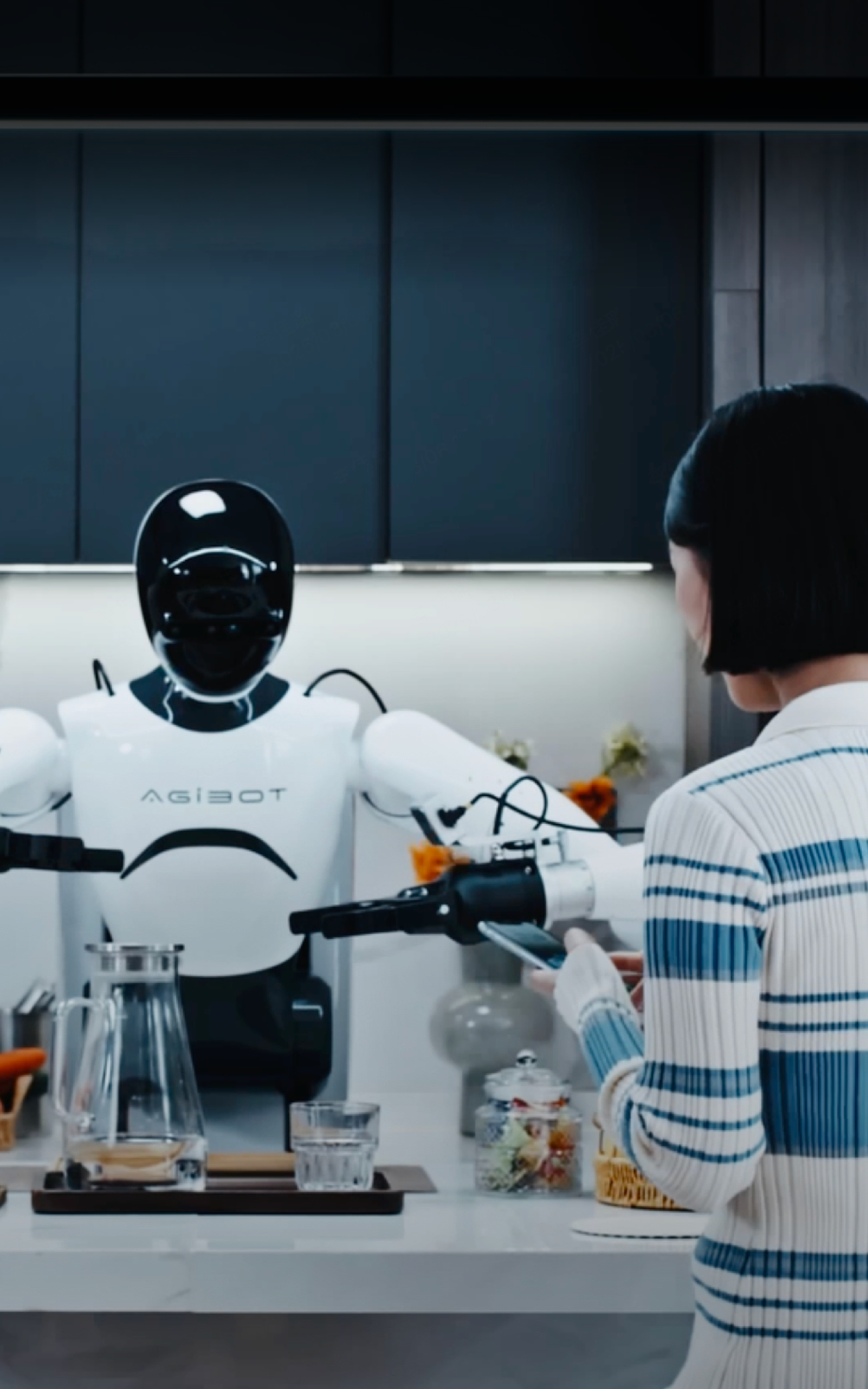 行业首款！7790必发发布具身智能一站式开发平台Genie Studio